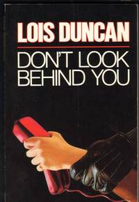 cover of DON'T LOOK BEHIND YOU-ADVANCE READING COPY