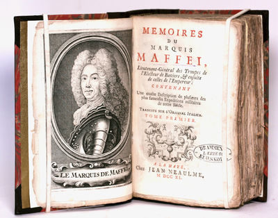 Memoires du Marquis Maffei, Lieutenant-Général des Troupes de l’Electeur de Baviere, & ensuite de celles de l’Empereur; Contenant Une exacte Description de plusieurs des plus fameuses Expeditions militaires de notre Siécle. Treduits sur l’Original Italien. Tome I-II. (photo 2)