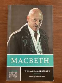 Macbeth: A Norton Critical Edition: Second Edition