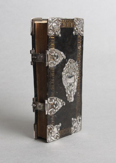 Psalmebog til Guds Ære og hans Hans Menigheds Opbyggelse tilligemed Collecter, Epistler og Evangelier, Lidelses-Historien. (photo 2)