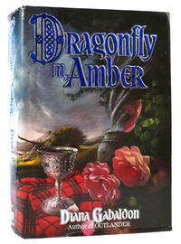 DRAGONFLY IN AMBER by Diana Gabaldon - 1992