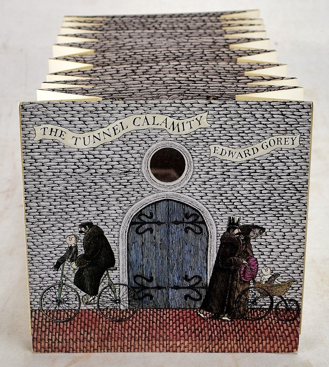 The Tunnel Calamity　Edward Gorey　仕掛け絵本 The Tunnel Calamity Edward Gorey 仕掛け絵本 - メルカリ