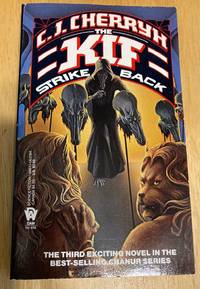 The Kif Strike Back by Carolyn Janice Cherryh - Paperback - first thus - 1991 - from biblioboy (SKU: 94202)