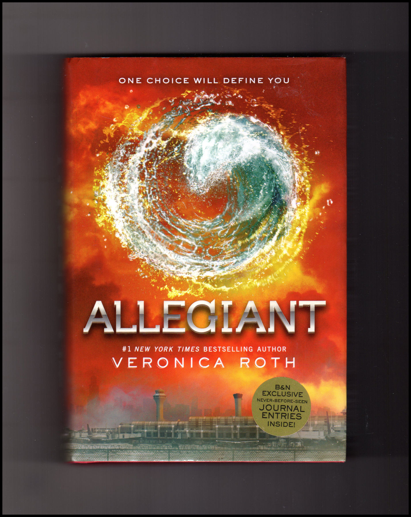 Allegiant (Divergent, Book 3). First Edition, First Printing. B&N