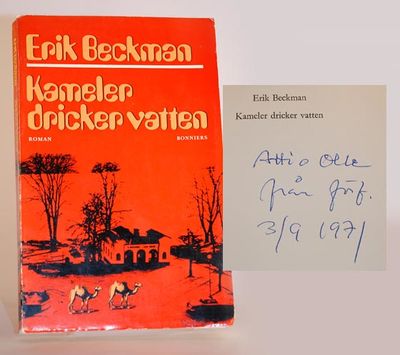 Kameler dricker vatten. Översättning från…