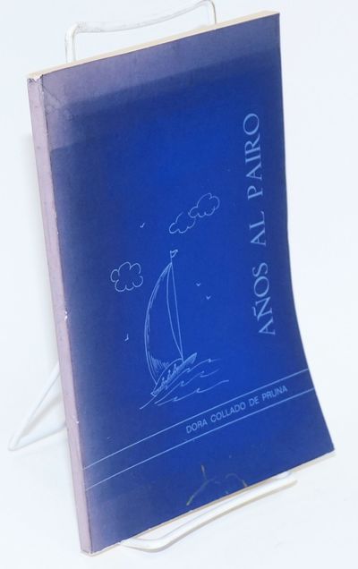 Madrid: Self-published by the poet, 1973. Paperback. 79p., text in Spanish, prose poems, essays, etc...