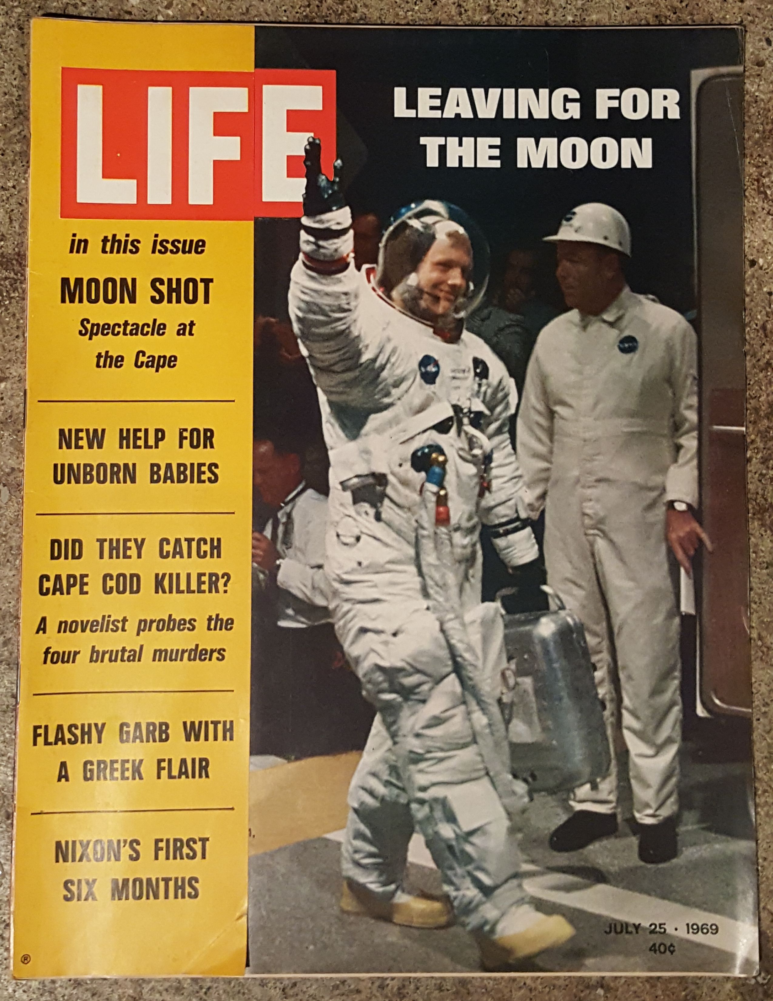 LIFE誌 November 24 1969 Life Magazine July 25, 1969 by Editor: Hedley Donovan | Soft cover